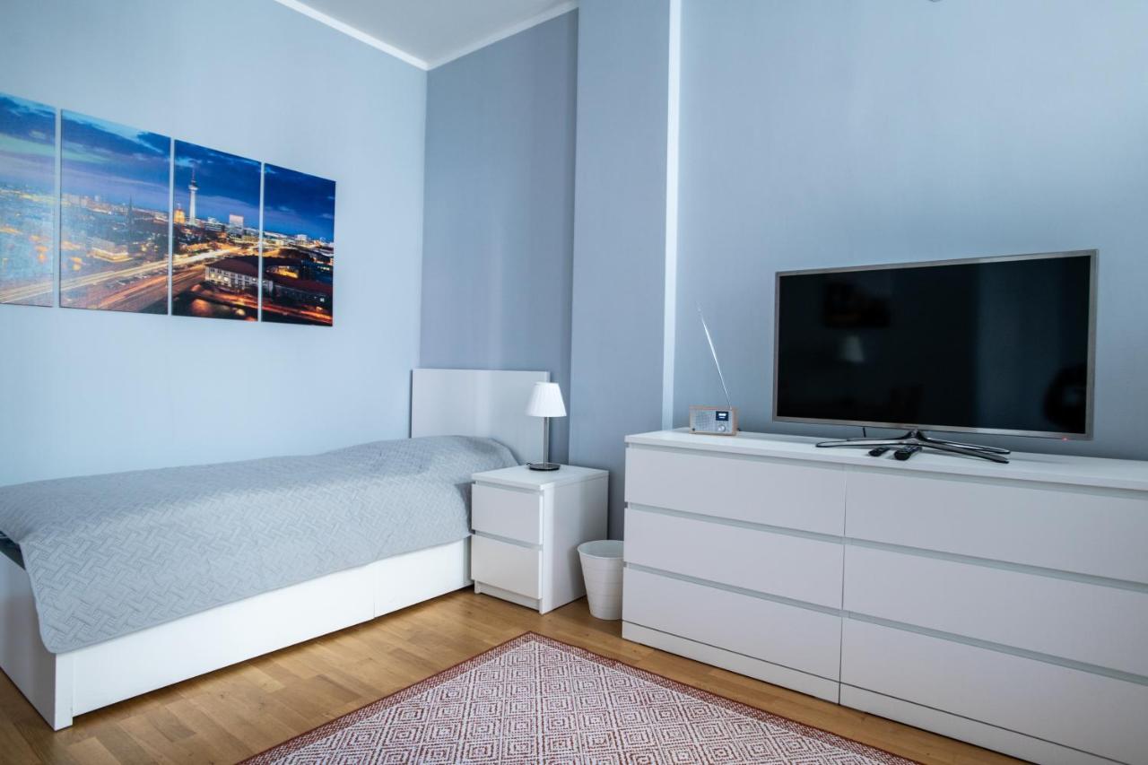 Alt-Berliner Eckkneipe - "Feuchte Ecke" Lägenhet Exteriör bild